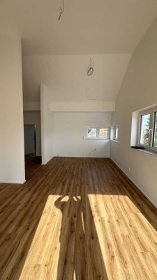 Erstbezug: Moderne 2-Zimmer Dachgeschosswohnung in Worms-Herrnsheim