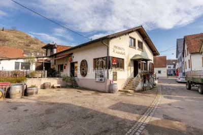 *Reserviert* Einzigartiger Gasthof mit zwei Wohneinheiten, Südterrasse und großer Lagerfläche