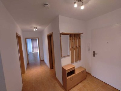 Helle 3-Zimmer-Wohnung mit Balkon in Seelze