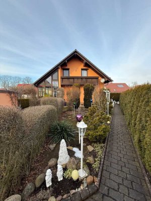 Charmantes Einfamilienhaus mit Wintergarten in Grumbach