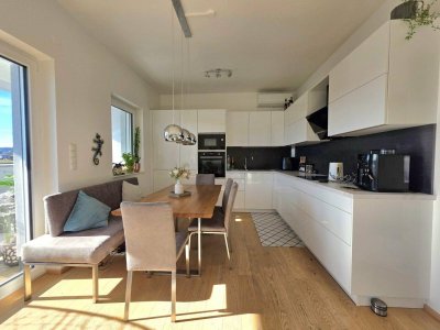 Sonnige und ruhige Wohnung mit großem Balkon in Weitendorf!