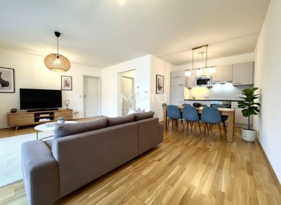 Hochwertige 2-Zimmer-Wohnung mit Outdoor-Bereich &amp; offener Küche