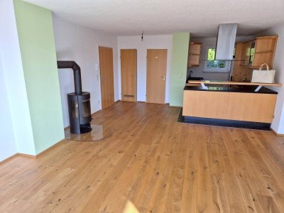 Sonnige 3-Zimmer-Wohnung mit Südbalkon und Tiefgarage