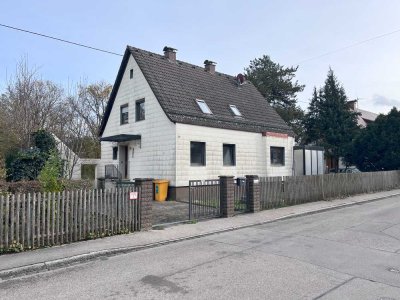 Einfamilienhaus mit viel Potential in sehr ruhiger Lage in Lechhausen Provisionsfrei!