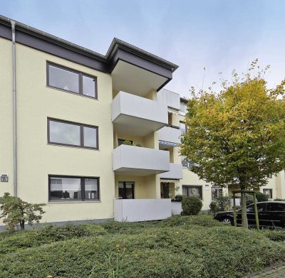 Helle 4-Raum-Wohnung mit Einbauküche in Bergisch Gladbach