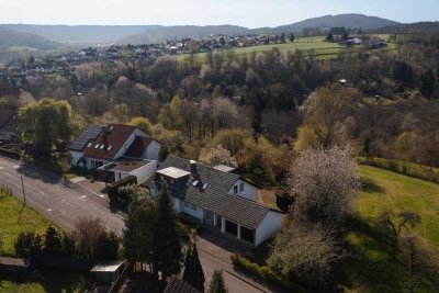 Verleihen Sie diesem Schmuckstück in Panoramalage neuen Glanz - Verkauf gegen Gebot - Provisionsfrei
