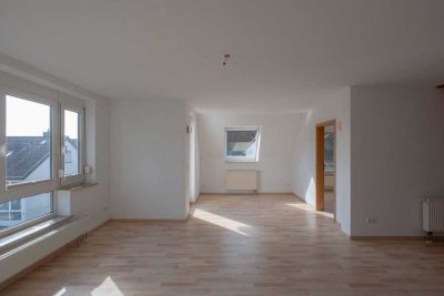 Charmante Maisonette-Wohnung mit Balkon und Dachterrasse