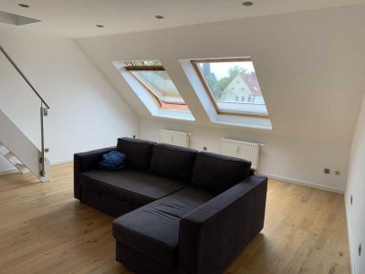 Sehr schöne 4-Zi-Maisonette-Wohnung mit Glasfaser, Stellplatz und privatem Garten