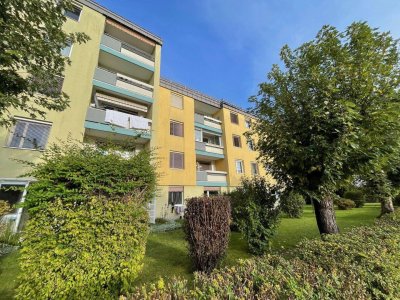 MIETE! Helle 2 Zimmerwohnung im Erdgeschoss Grünfläche, inkl. Einbau - Küche , Barrierefrei ideal für Alt und Jung