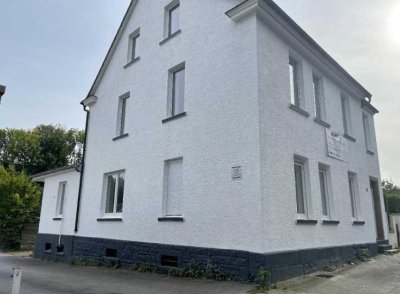 Moderne 4-Raum-DG-Wohnung in Hagen