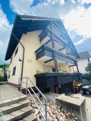 Schöne 2 Zi. Wohnung mit Sonnenbalkon, TG & Stellplatz