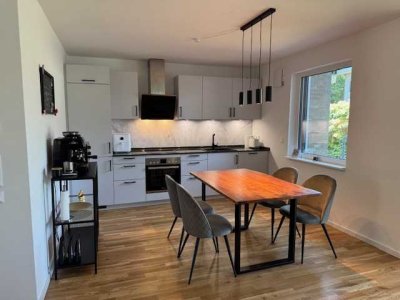 Neubau 2024: 3-Zimmer-EG Wohnung, eigener Hauseingang, Terrasse und Garten