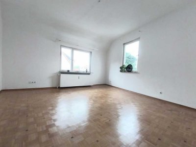 6-Zimmer-Wohnung mit Balkon in Dettingen-Teck