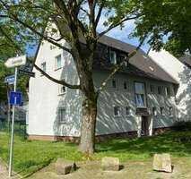 Helle Dachgeschosswohnung in einer ruhigen Wohnstraße in Essen-Burgaltendorf