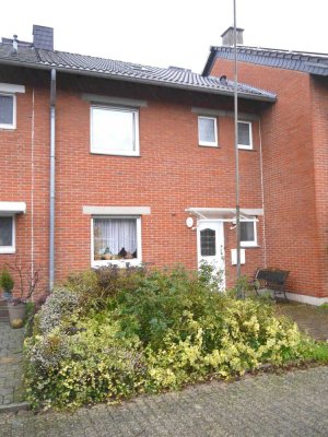 Nievenheim, RMH mit 4 Zi., ca. 93m² Wfl., 313m² Grund., Keller, gr. Garten, Grg.+Stellpl.