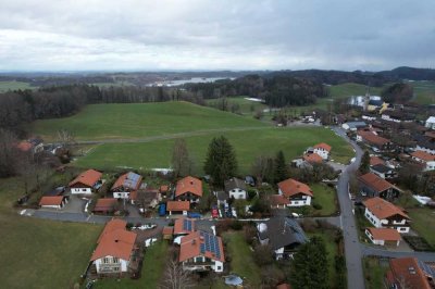 Traumhaftes Fleckchen Erde in Weyarn:  Einfamilienhaus mit Option zum Neubau!