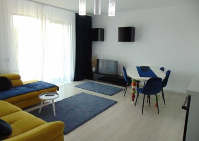 Stilvolle, sanierte 1,5-Raum-Wohnung mit EBK in Bruchköbel