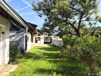 Kleines Landhaus mit Innenhof, ideal für Selbstversorger