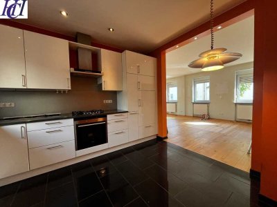 Kelkheim - Großzügige 3-Zimmer-Wohnung mit Kamin, Werkstatt und Lagerfläche