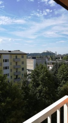 Besichtigungstermine bereits AUSGEBUCHT!: Schöne 2-Zimmer Single-Wohnung: Salzburg Süd, Nähe Shopping Arena