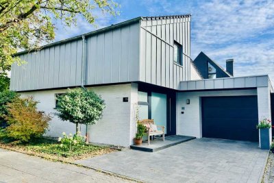 Von privat: freistehendes, modernes Einfamilienhaus in traumhafter Lage - einzugsbereit!