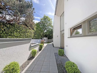 Exklusive Gartenwohnung in der Villa Tacita – Luxus und Lebensqualität in München
