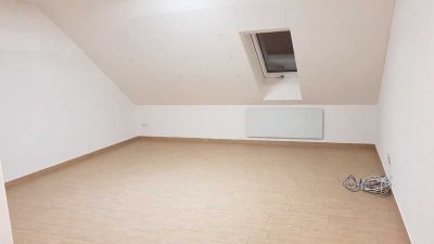 Ruhige 1-Raum-DG-Wohnung in Eitting