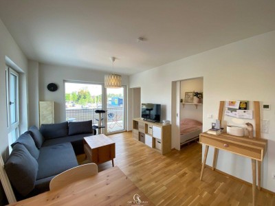 Neuwertige Zwei-Zimmer-Wohnung für gehobene Ansprüche mit sonnigen Balkon, inkl. Tiefgaragenstellplatz