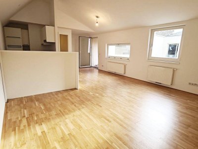 PENZINGER STRASSE, 80 m2 Neubau inkl. 9 m2 Loggia, 2 Zimmer, Wohnküche, Wannenbad, Parketten, Ruhelage, Gartennutzung