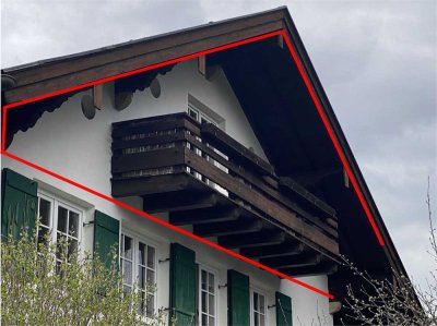 In Garmisch-Partenkirchen: Gepflegte Dachgeschosswohnung mit drei Zimmern und Balkon