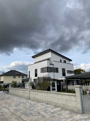 Exklusive, neuwertige 3-Zimmer-Wohnung mit Dachterrasse in Kelsterbach