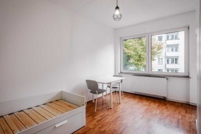 Neu möbiliert – Helles, modernes 22qm-Apartment an der Uni Köln – Top Küche, frei ab 1.1.2026