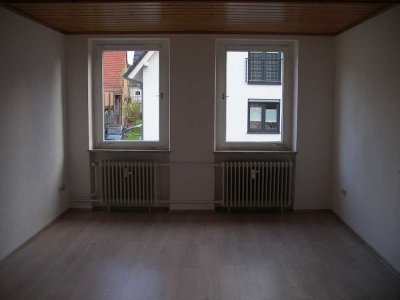 3 Zi., Küche, Bad und Flur