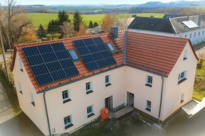 Erstbezug nach Kernsanierung, EFH mit Einzimmerwohnung und Garten