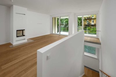 Exklusive 5-Zi. Wohnung im Erstbezug über zwei Ebenen mit privatem Bootsanleger