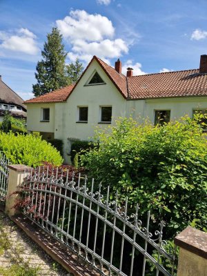 Mehrfamilienhaus mit Anbau in Bad Pyrmont