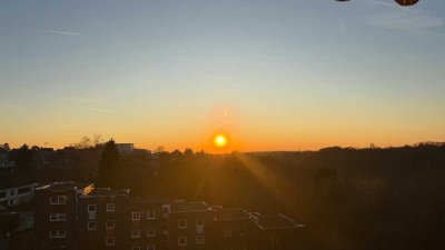 Gepflegte 2-Zimmer Wohnung im 6. OG mit Balkon in Solingen-Wald