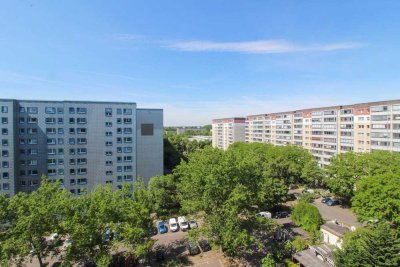 Bezugsfrei: Gut geschnittene 3-Zimmer-Wohnung mit grandioser Aussicht vom schönen Balkon