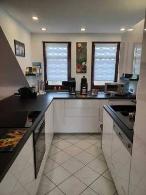 Mod. lichtdurchflutete DG-Whg. Klima,Pelleto.+PV-Anlage,unverb.FERNSICHT+3-Fachvergl.