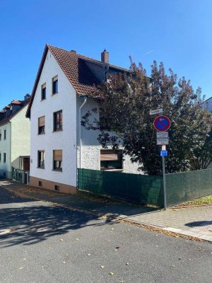 100m zum Bahnhof Bad Vilbel: Geräumige 3-Zimmer Wohnung inkl. neuer Einbauküche