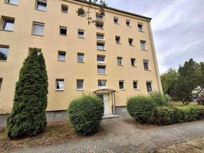Helle Drei-Zimmer Eigentumswohnung mit Balkon und PKW-Stellplatz