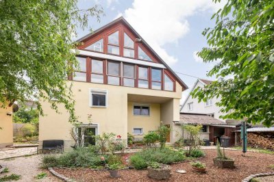 Saniertes Zwei- bis Dreifamilienhaus mit Ausbaupotenzial und tollem Garten in Frankenbach