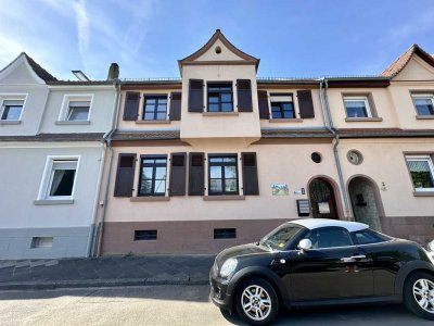 Maisonette-Altstadtwohnung mit Dachloft, Gartenmitbenutzung & Einbauküche, Domnähe