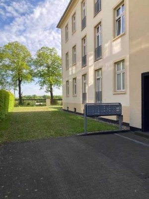 tolles Appartement im sanierten Baudenkmal mit Aufzug, Stellplatz in Junkersdorf