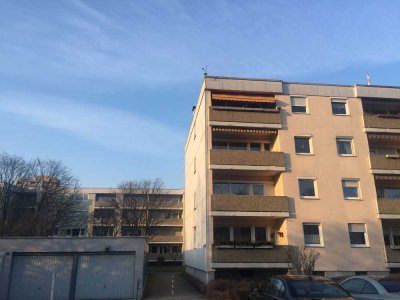 3,5-Zimmer Wohnung mit Balkon im 2. OG in Nürnberg-Röthenbach West