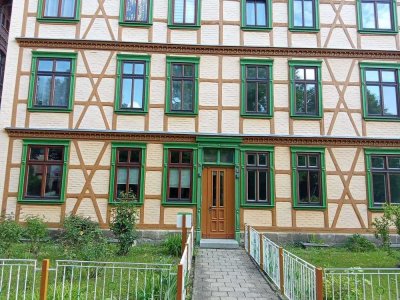 Renovierte 4.-Zi.-Wohnung in beliebter Wohnlage mit Gemeinschaftsgarten in HBS!