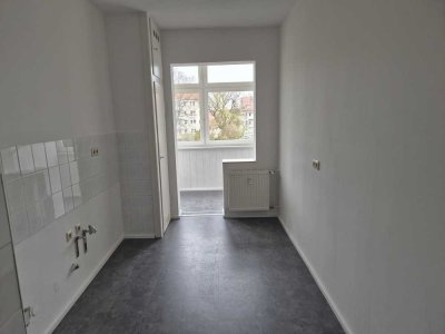 Attraktive 3-Zimmer-Hochparterre-Wohnung mit gehobener Innenausstattung mit Balkon in Leipzig