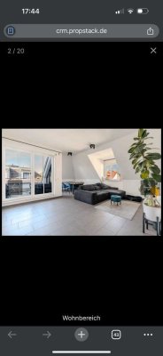 Einzigartige DG Wohnung mit Terrasse und Blick ins grüne