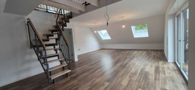 Neubau, OG-Wohnung, 4 Zimmer inkl großer Galerie und Balkon und Garten in Coesfeld-Lette, Erstbezug