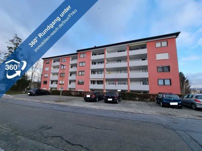 Etagenwohnung in der Passauer Innstadt 
3-Zimmer-Wohnung mit EBK, Balkon und Tageslichtduschbad